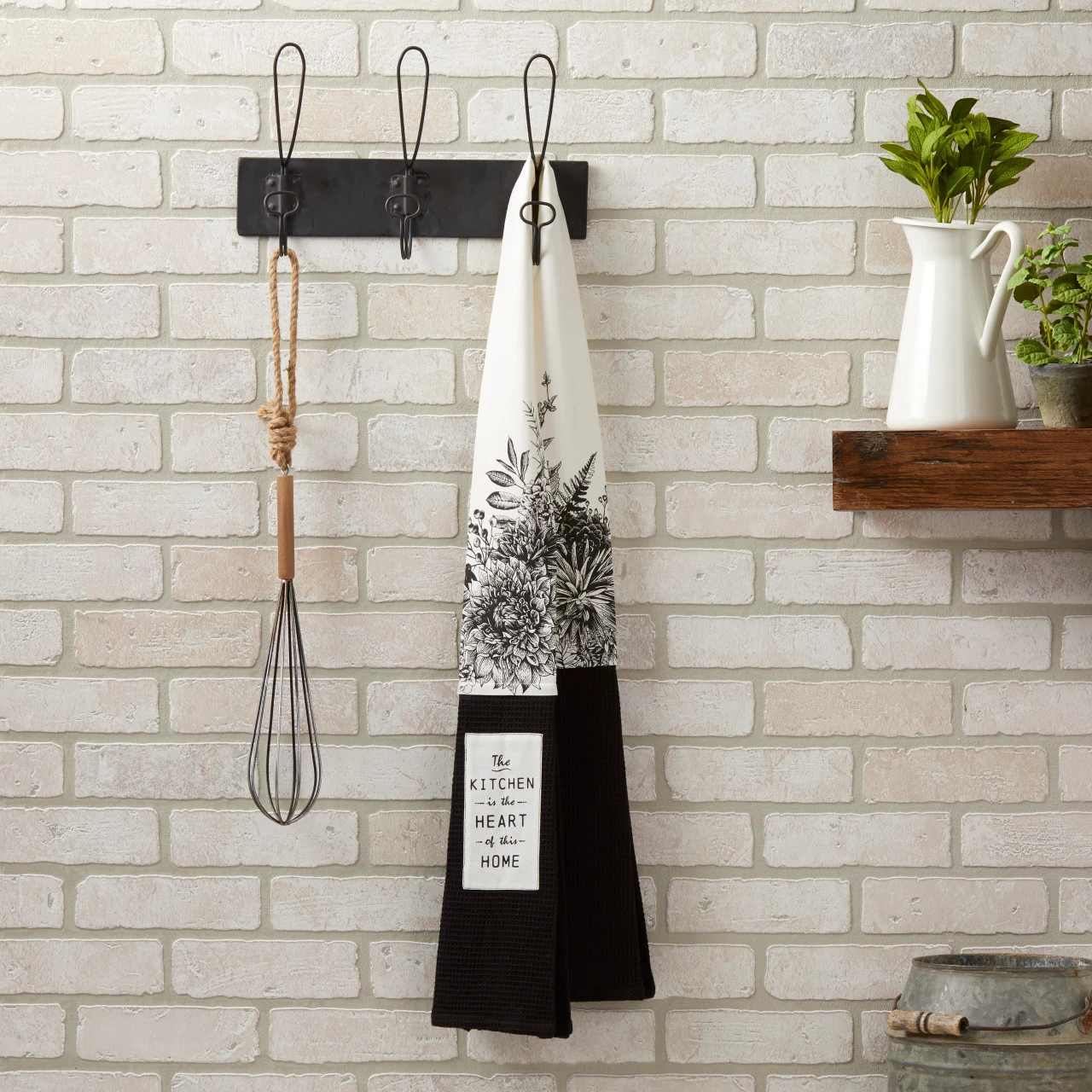 byDesign Serving Black & White Heart of Home Kitchen Boa 4" x 69" thumbnail