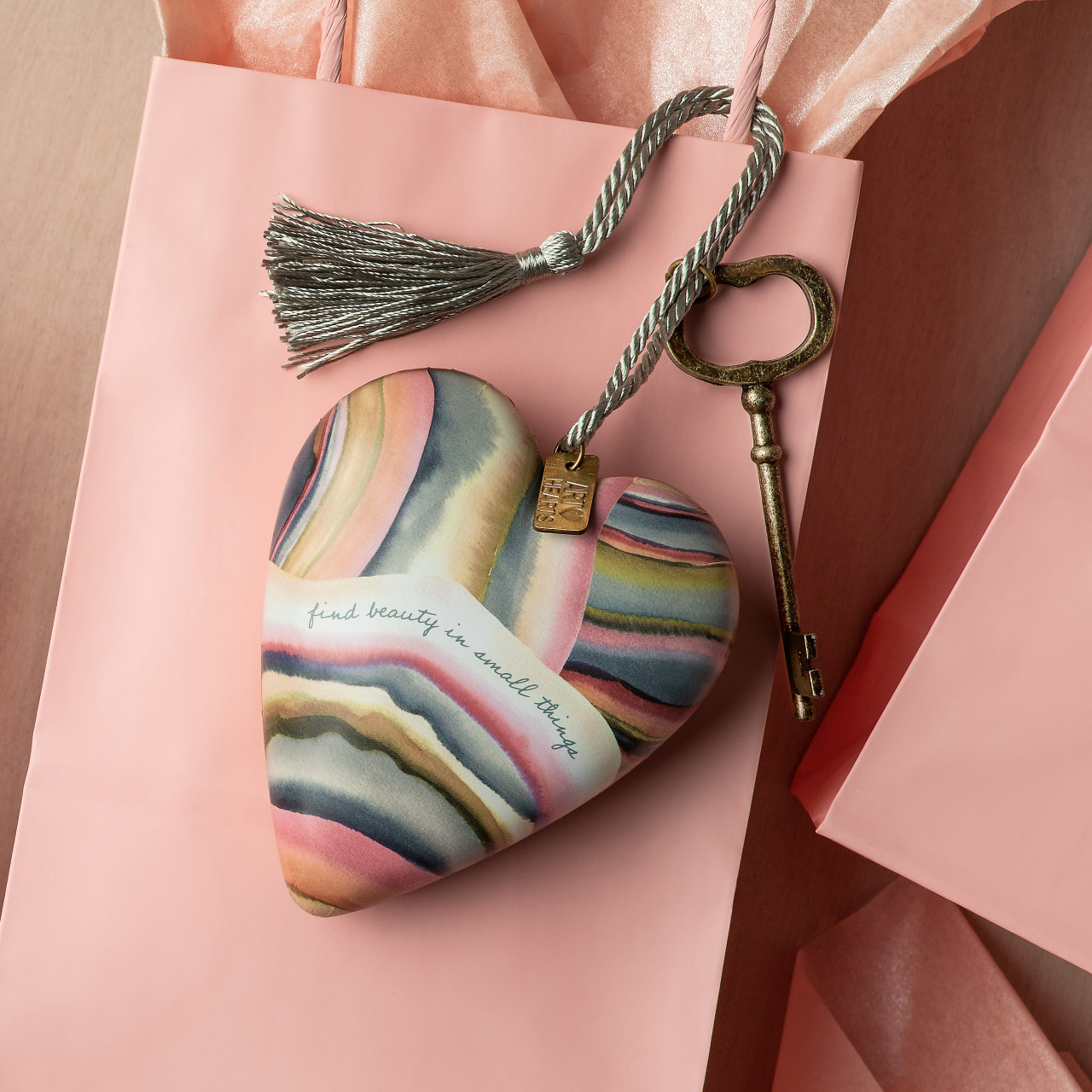 Find Beauty Art Heart - Art Sculpture thumbnail