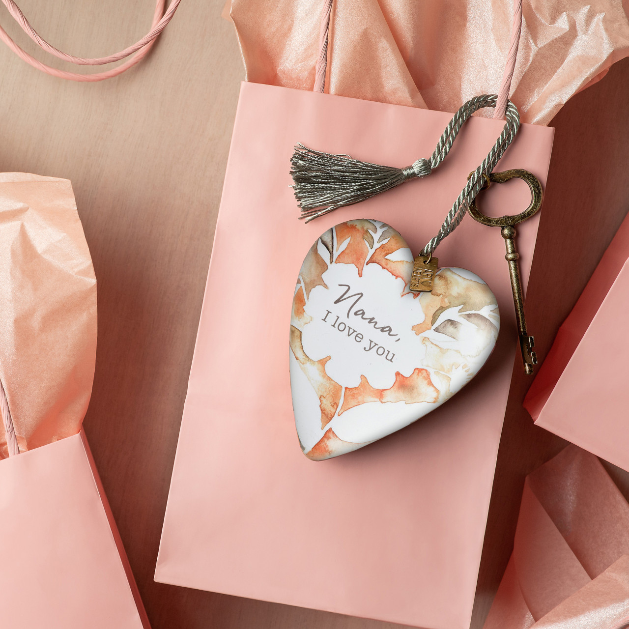 Nana Art Heart - Art Sculpture thumbnail