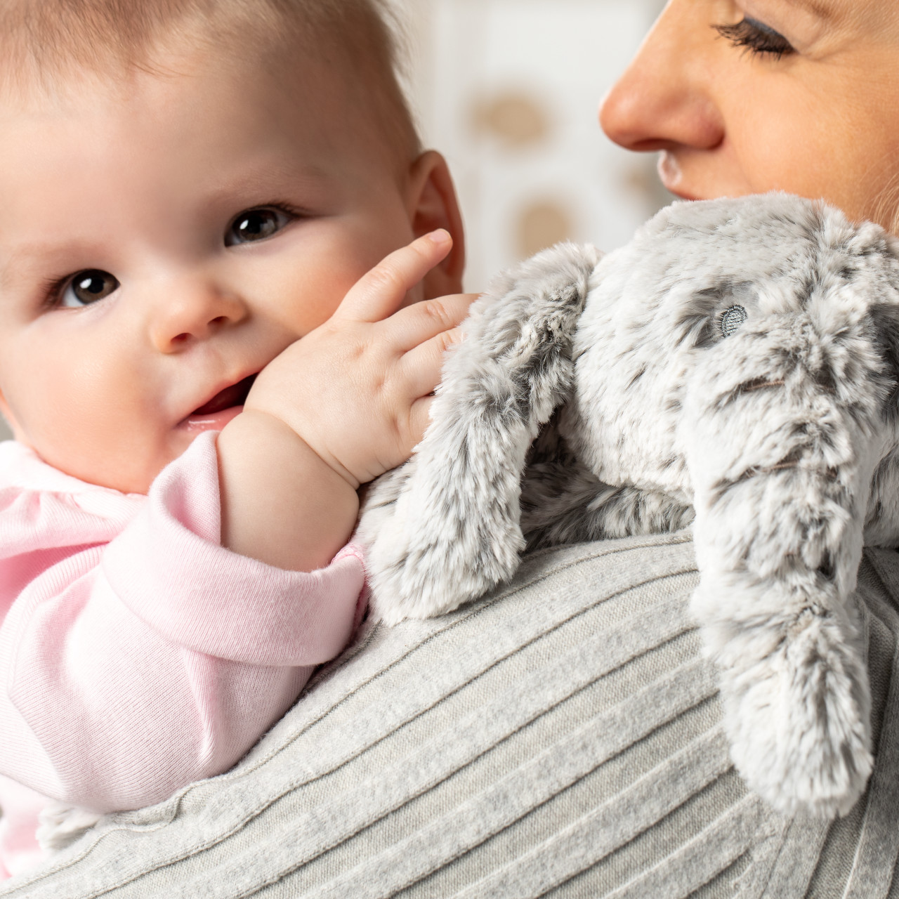 Luxurious Elephant Blankie - Pink thumbnail