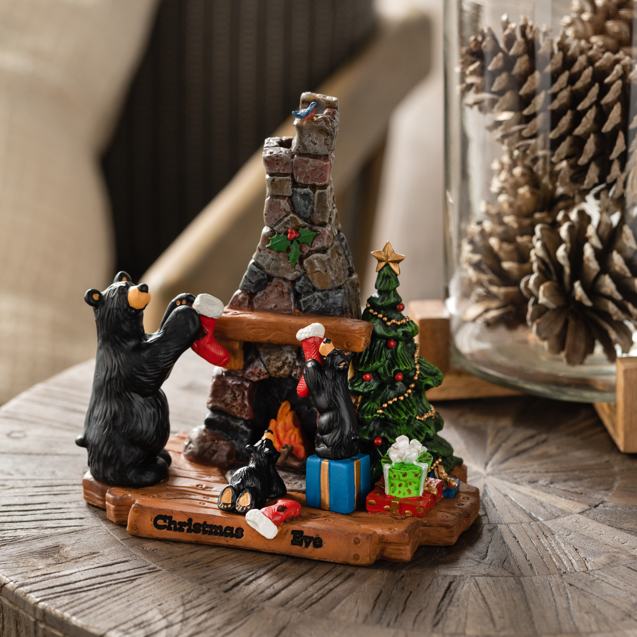 Christmas Eve 2 Figurine thumbnail
