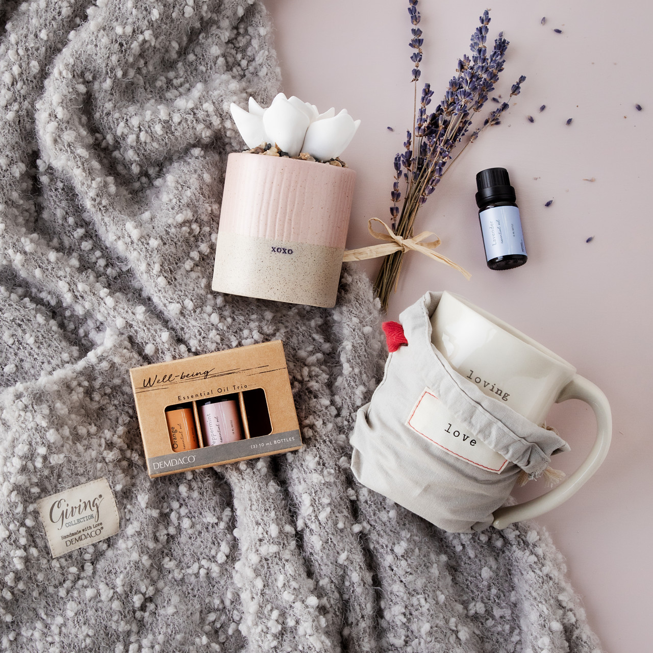 Succulent Oil Diffuser - XOXO thumbnail