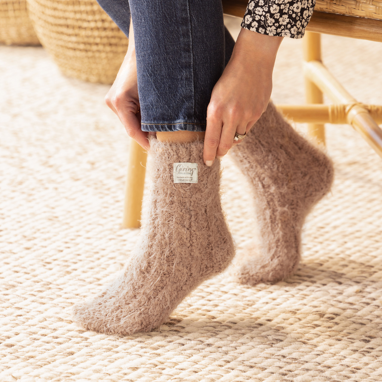 Giving Collection Camel Brown Cozy Giving Socks Set thumbnail