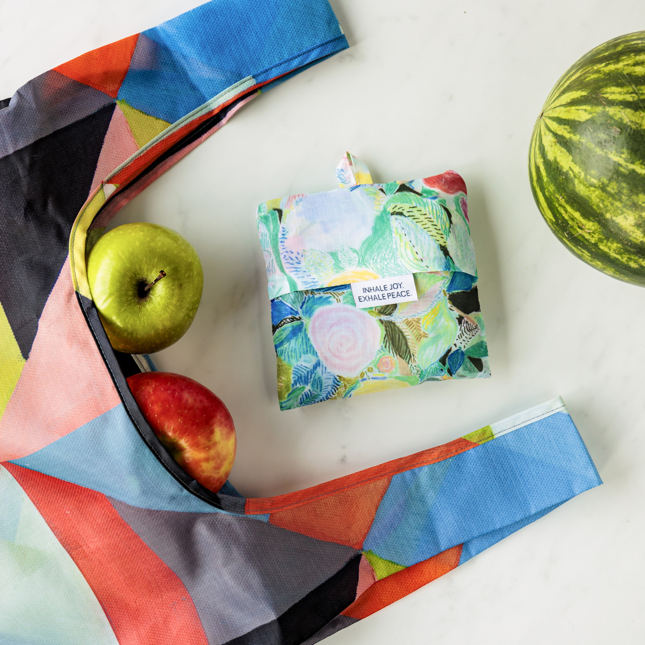 ArtLifting Tote - Floral Black thumbnail