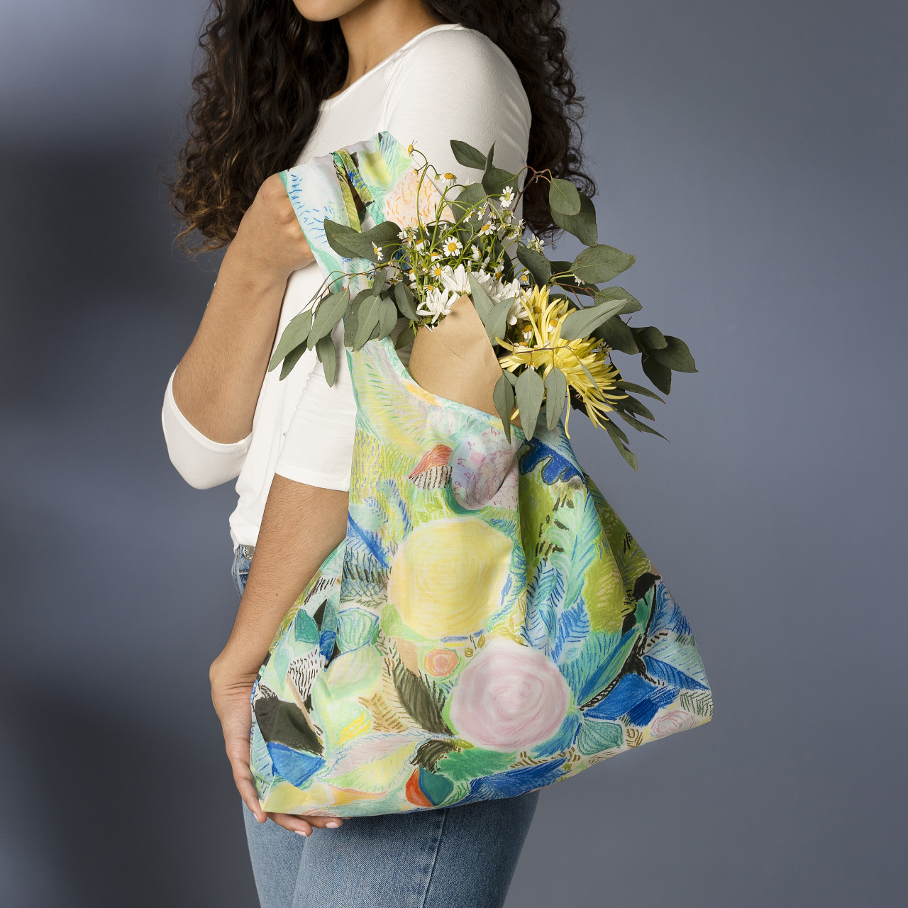 ArtLifting Tote - Floral Black thumbnail