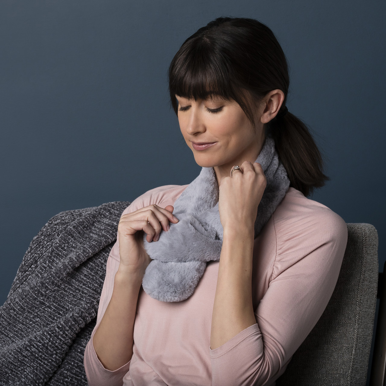 Warming Scarf - Gray thumbnail