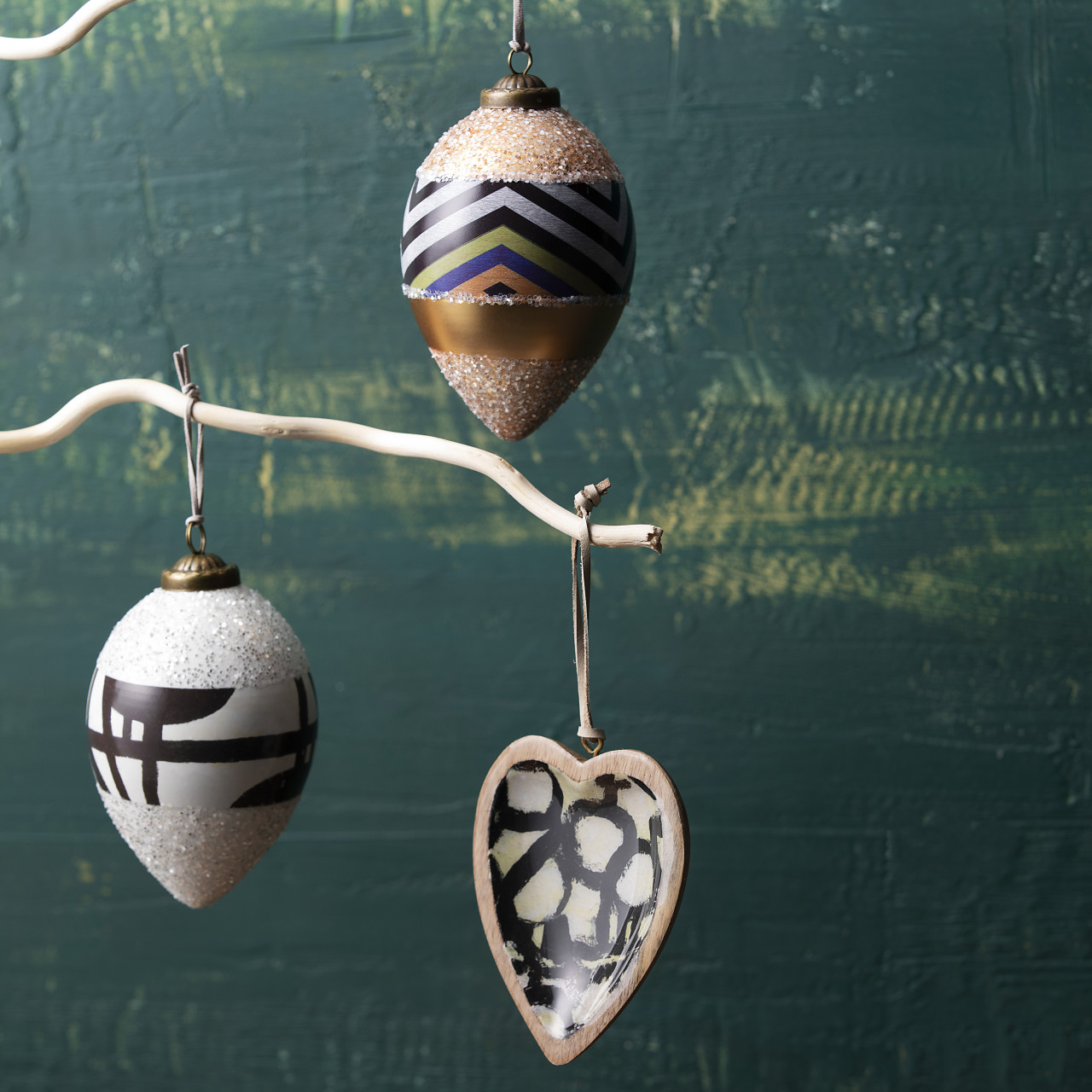 ArtLifting Heart Ornament - Off White and Black thumbnail