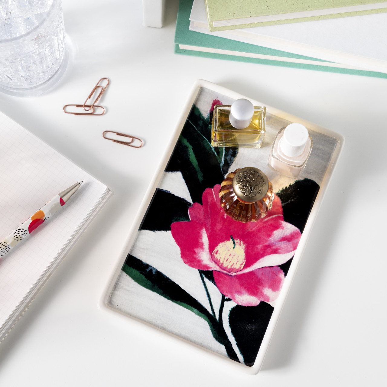 ArtLifting Small Tray - Camellia Tsubaki thumbnail