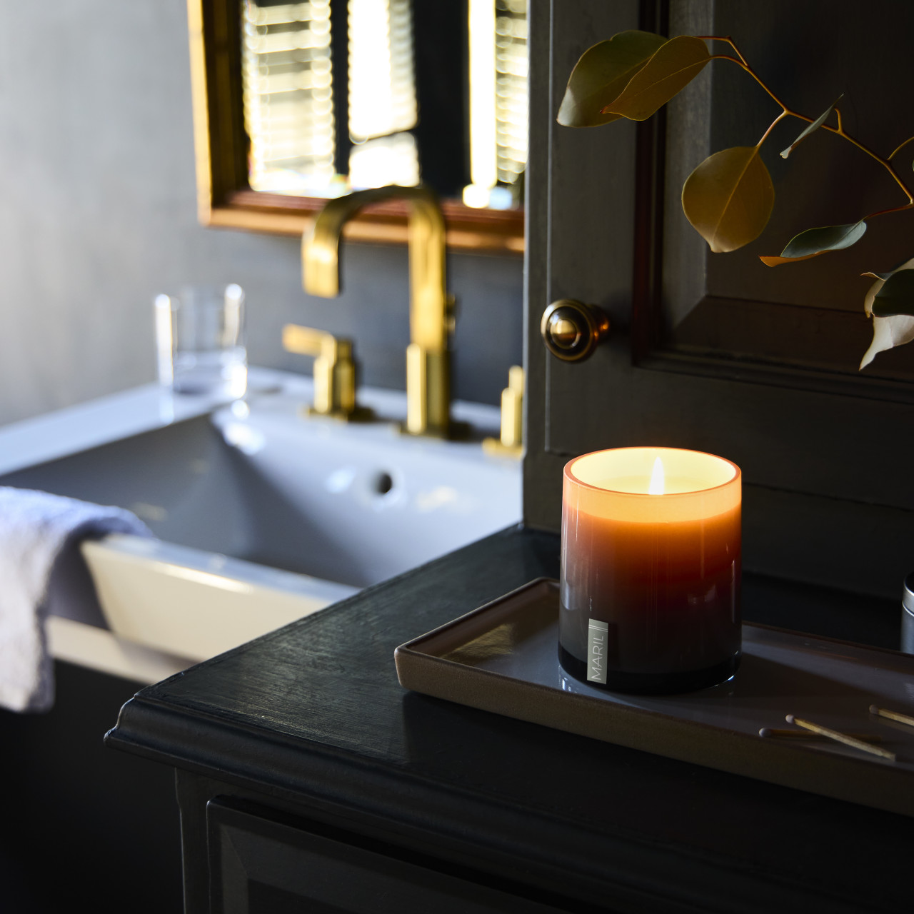 Vetiver + Timur Pepper 8 oz. Candle - MARIL thumbnail