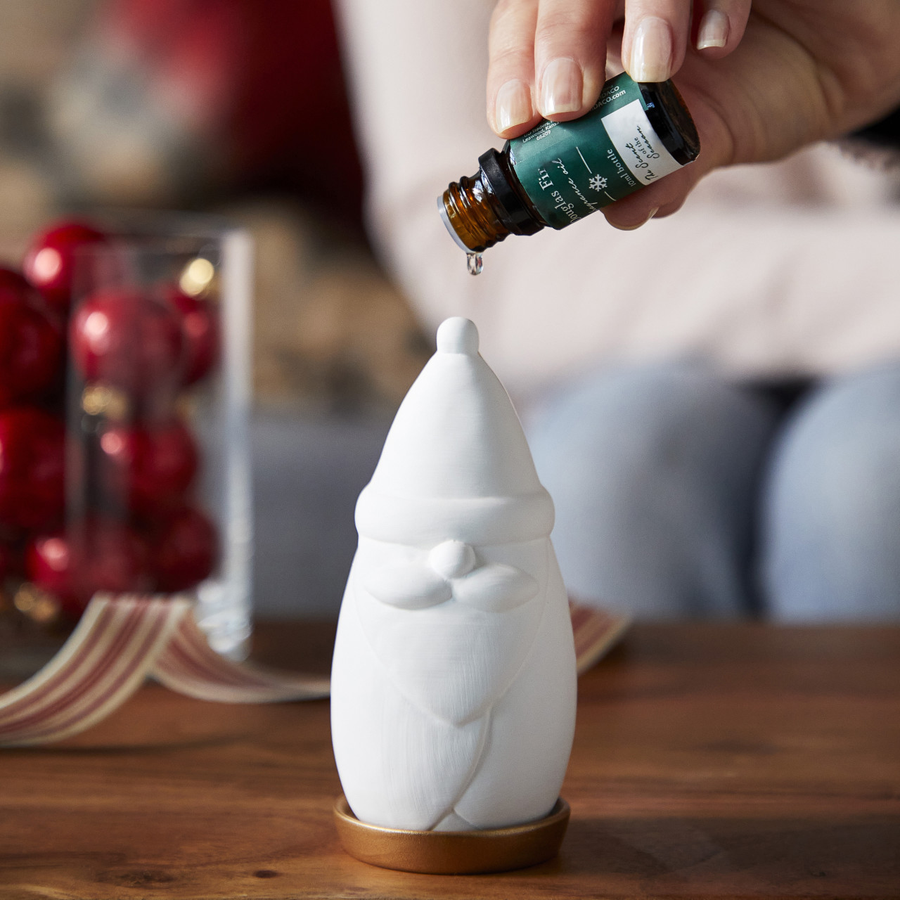 Gnome Diffuser with Fragrance Oil thumbnail