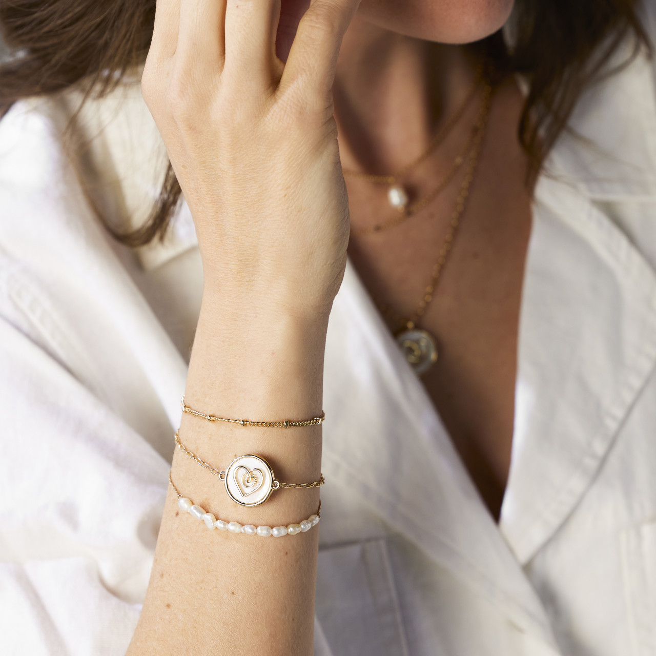 Grateful Heart Mother of Pearl Bracelet - Gold thumbnail