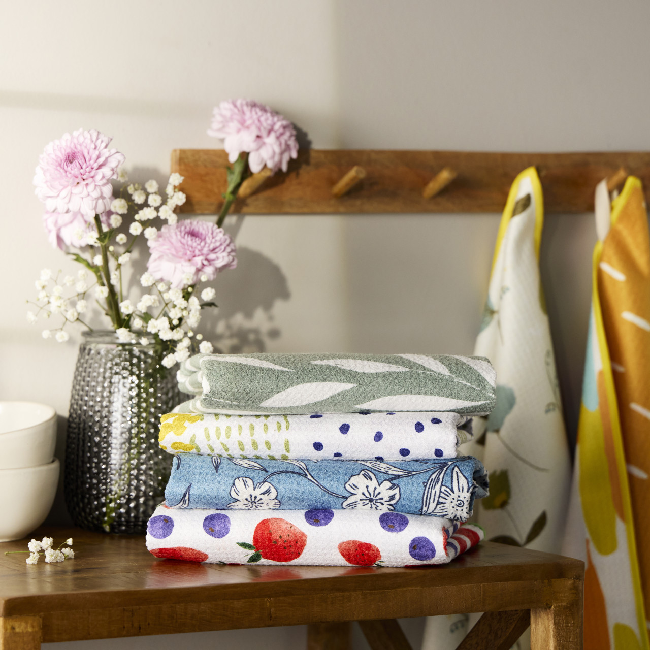 Sage Leaves Absorbent Reversible Towel - 18x30in thumbnail