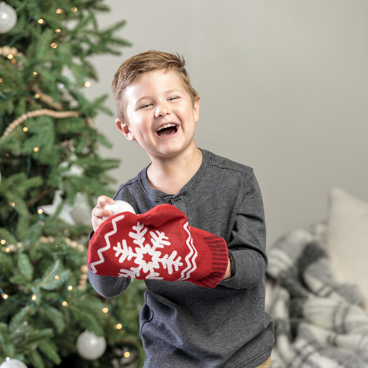 Snowball Toss thumbnail