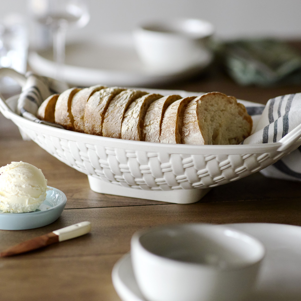 byDesign Serving Melamine Bread Basket 14.5" x 8" x 4" thumbnail