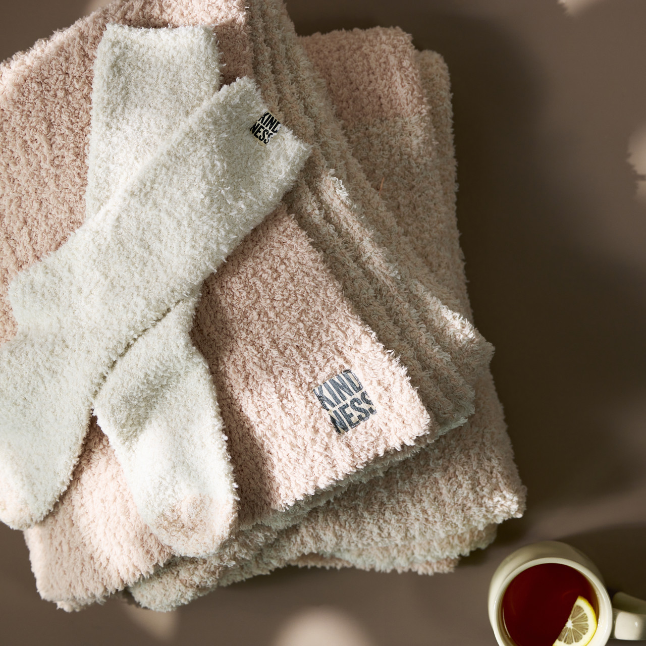 Throw Blanket - Rose Cloud thumbnail