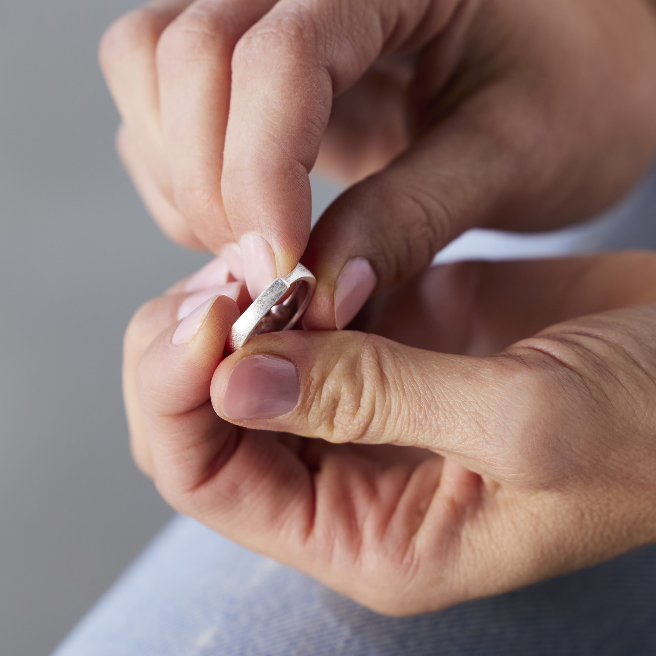 BeCalm Silver Adjustable Spinning Fidget Ring 1" thumbnail