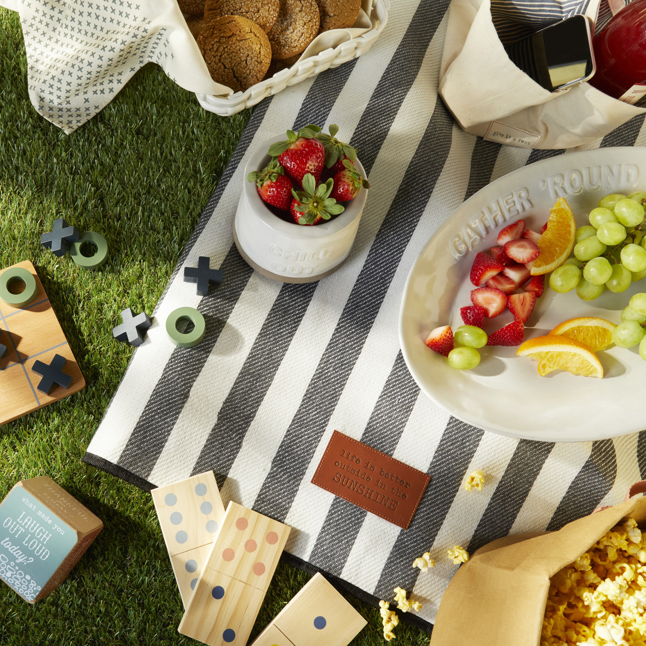 Sunshine Outdoor Mega Blanket thumbnail