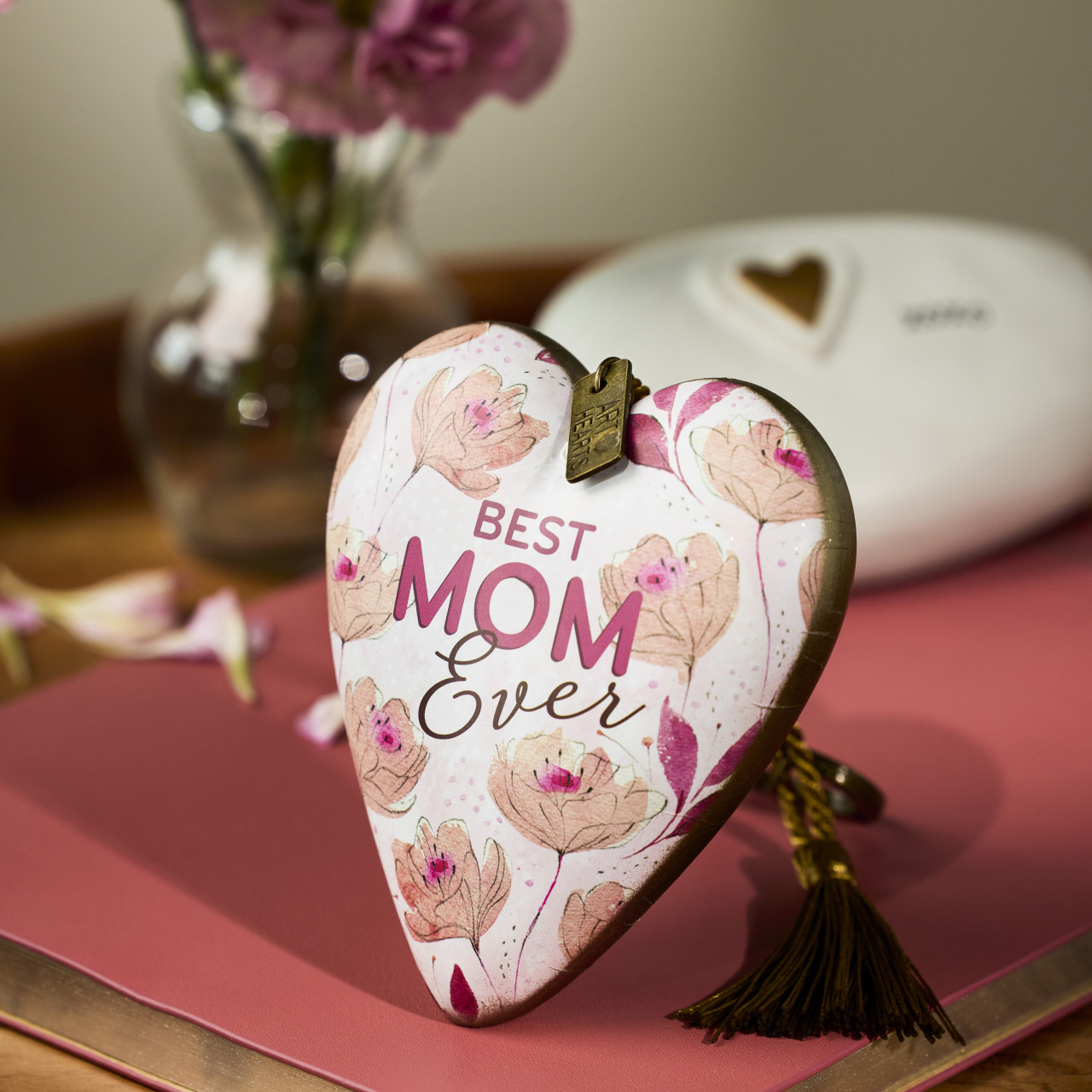 Best Mom Ever Floral Art Heart thumbnail