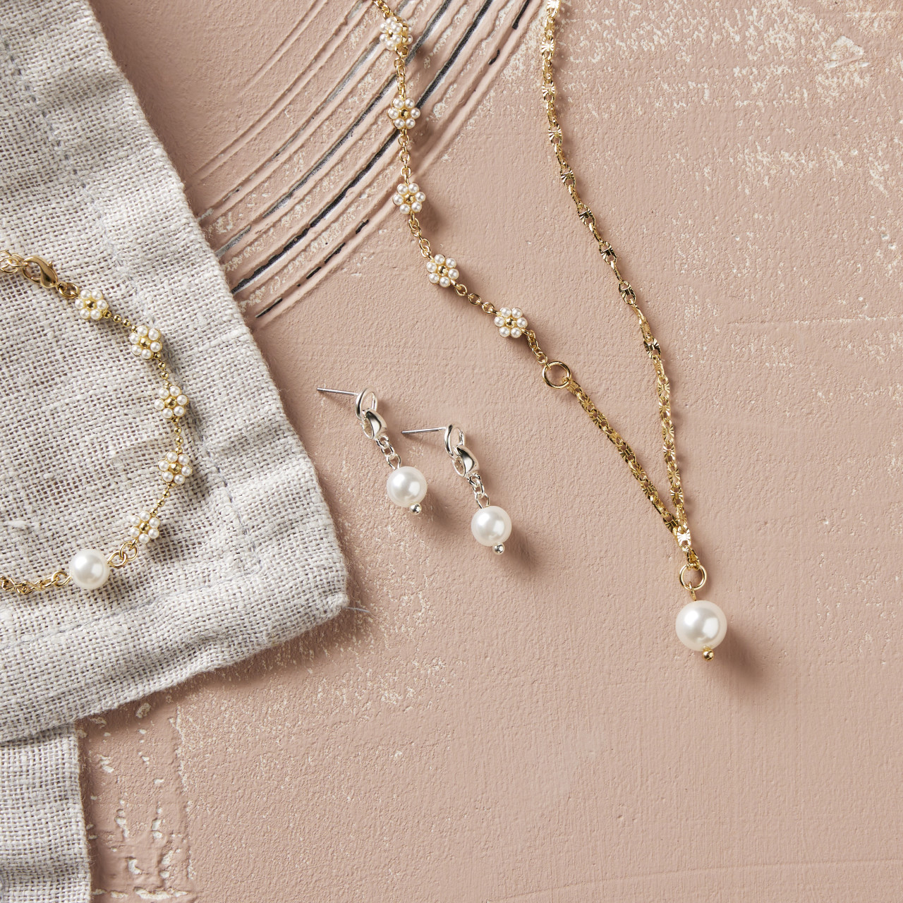 Marvelously Made Necklace - Gold thumbnail