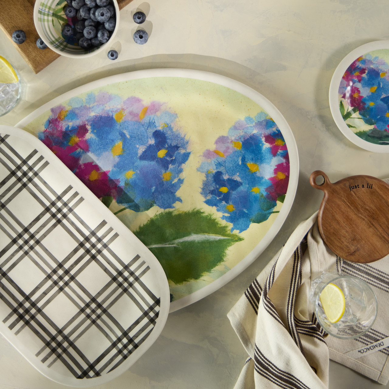 Hydrangea Ajisai Large Melamine Oval Platter thumbnail