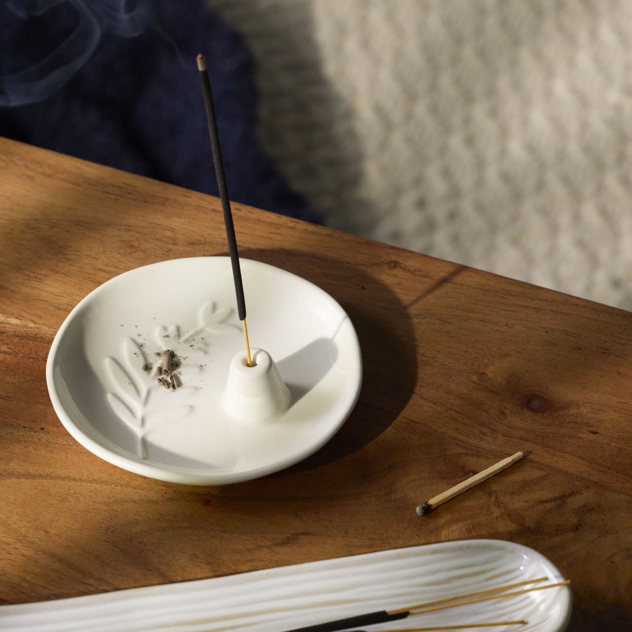 Cream Botanical Ceramic Incense Holder - 4.5in thumbnail