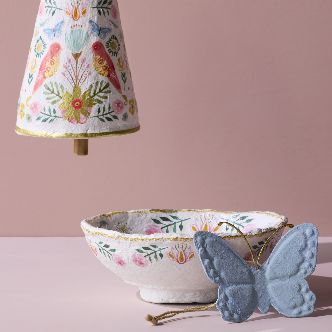 Paper Mache Coral Birds with Gold Rim Bowl - 7.5in thumbnail