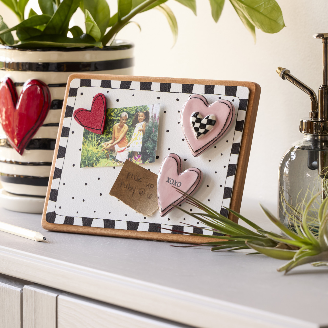 Red Heart Magnet Board - 5x7in thumbnail