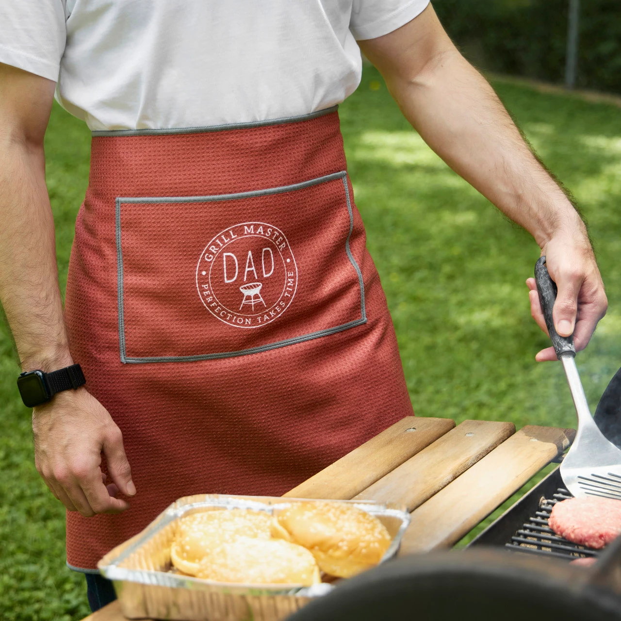 Grill Master Dad Men's Red Absorbent Half Apron - 27x20in thumbnail