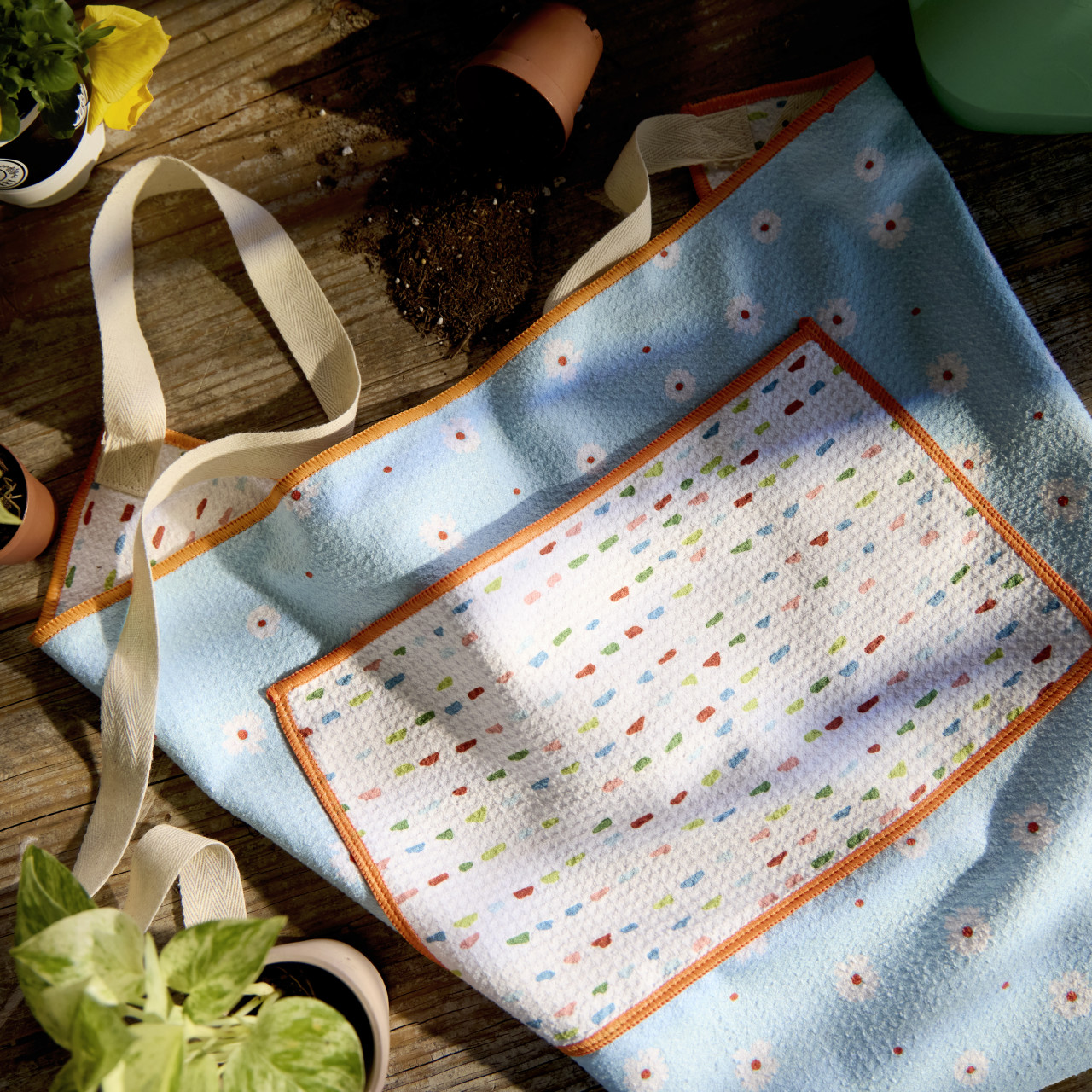 Micro Daisy Absorbent Half Apron - 27x20n thumbnail