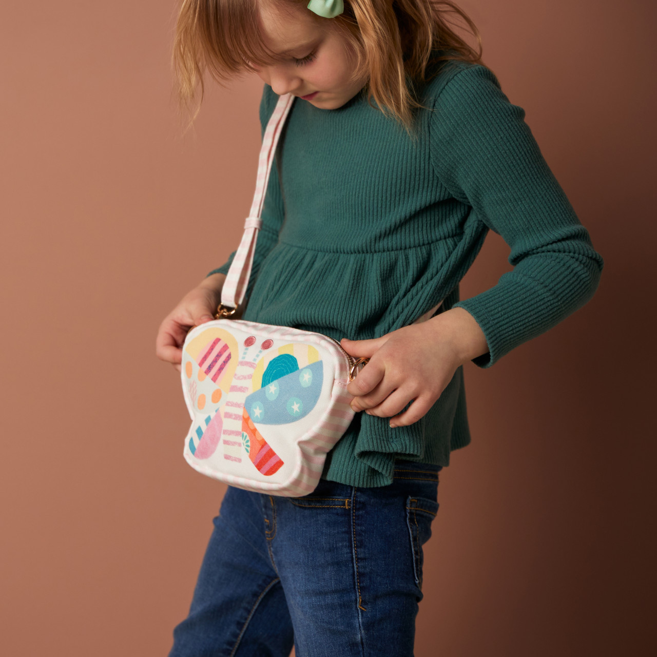 Plush Butterfly Crossbody - 1.75x7x5.50in thumbnail
