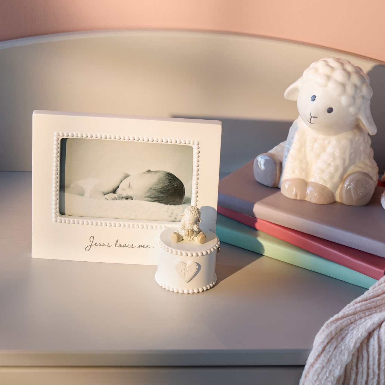 Jesus Loves Me Cream Lamb Musical Frame - 8x7in thumbnail