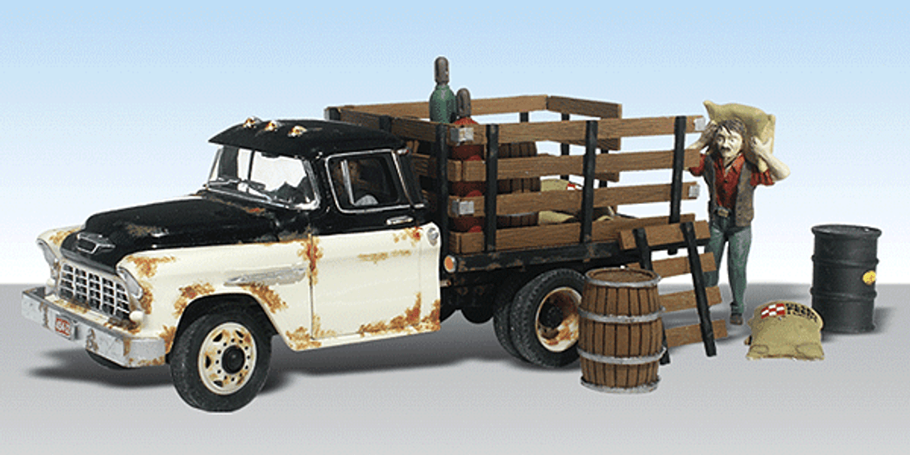 Henry's Haulin'- Assembled - AutoScenes(R) -- Rusted Truck, Figure & Accessories