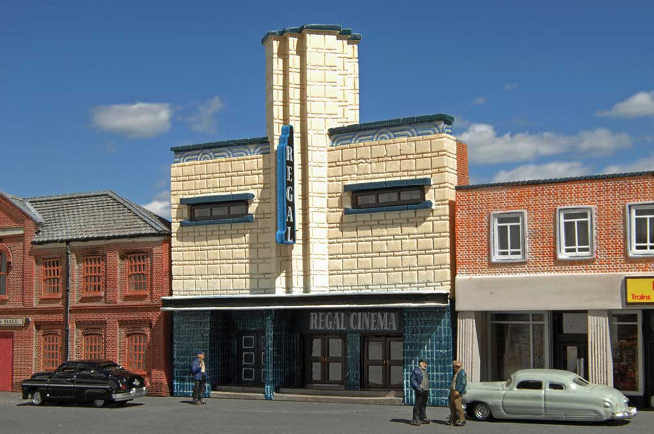 Regal Cinema False-Front Building -- Assembled - 3 x 1 x 3-1/2&quot;  7.6 x 2.5 x 8.9cm