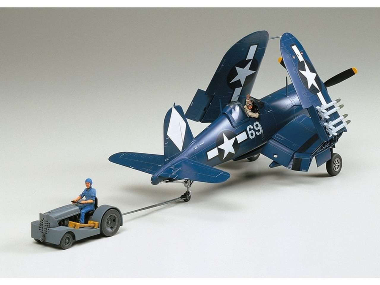 1:48 VOUGHT F4U1D CORSAIR