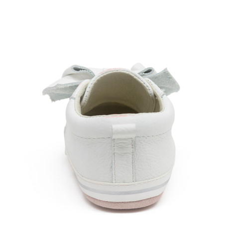 White Baby Shoes | Kick-Proof Baby Shoes | Shop Robeez