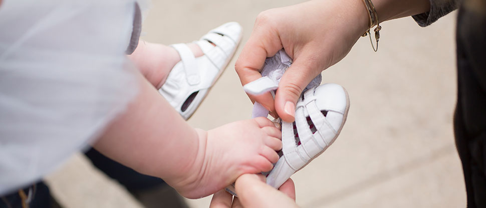 Baby's Feet - Developmental Stages, Foot Problems & Care