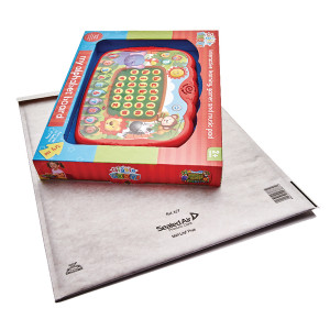 MQ23847 Mail Lite Plus Bubble Lined Postal Bag Size K 7 350x470mm Oyster White Pack 50 MLPK 7 MQ23847 Mail Lite Plus Bubble Lined Postal Bag Size K 7 350x470mm Oyster White Pack 50 MLPK 7