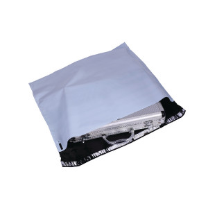 PB27272 GoSecure Envelope Extra Strong Polythene 430x400mm Opaque Pack 100 PB27272