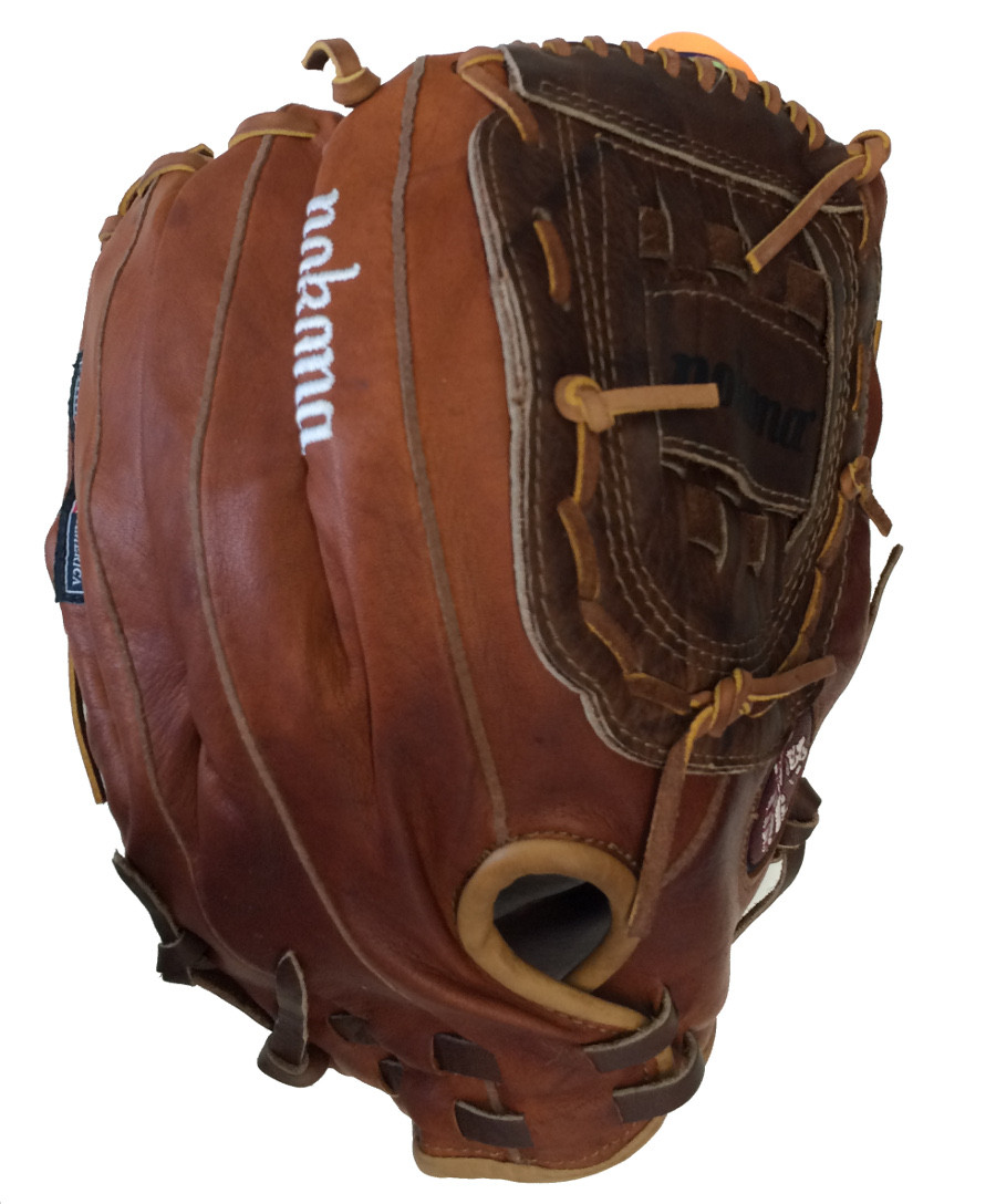 13.5 Inch Nokona Buckaroo AMG700K Softball Glove