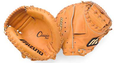 Mizuno GXC22 Classic Pro 33.5in Circumference Catcher's Mitt