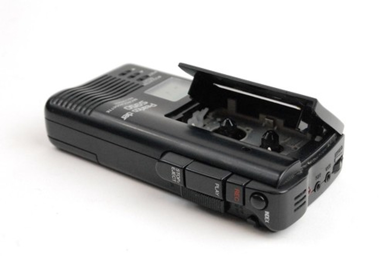 Olympus Pearlcorder S950 Microcassette Recorder cassette compartment