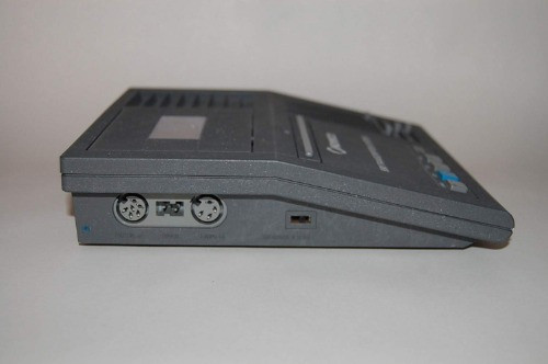 NORELCO 550 Minicassette Transcription Transcriber cassette compartment