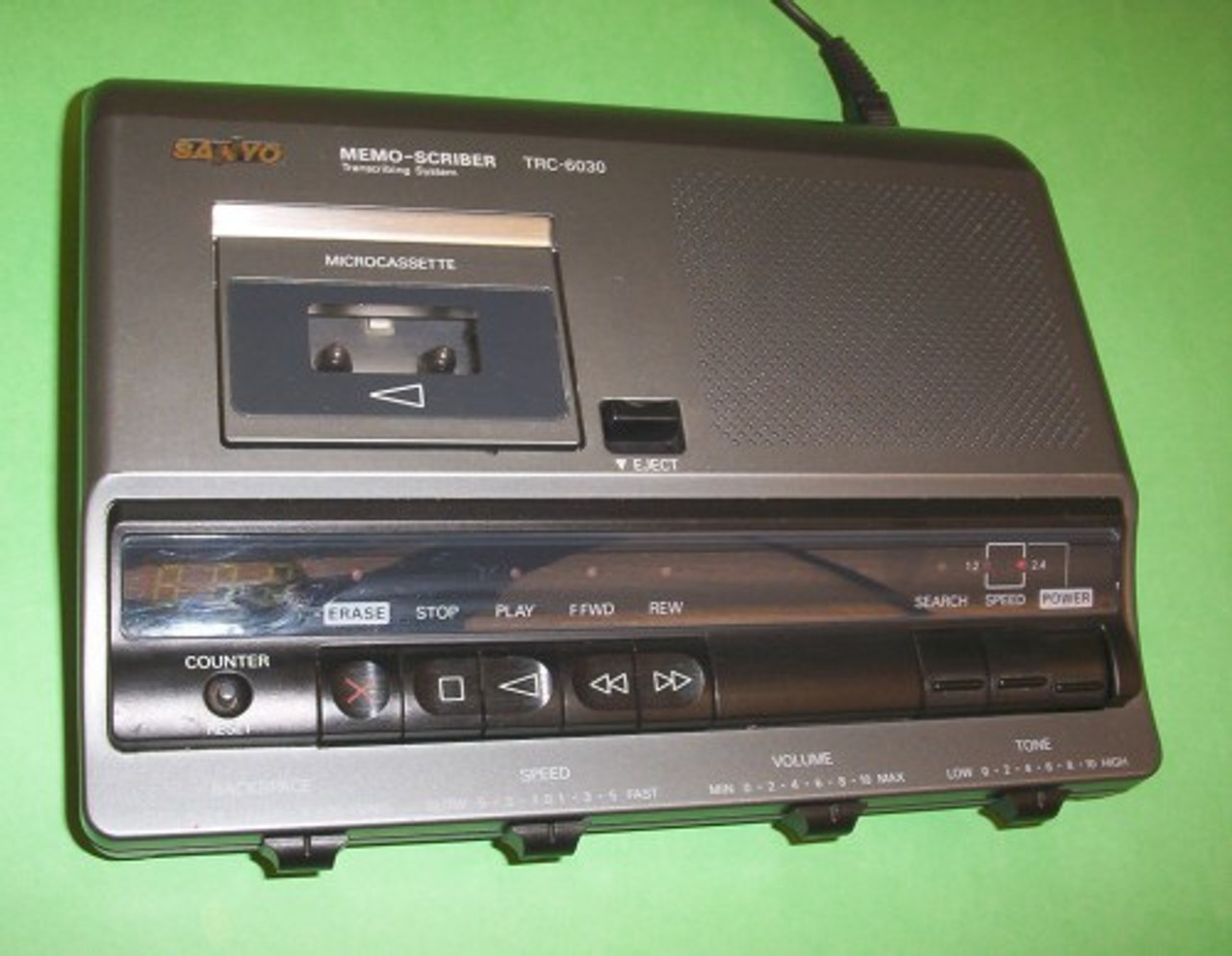 Sanyo Trc-6030  Micro cassette Transcriber controls