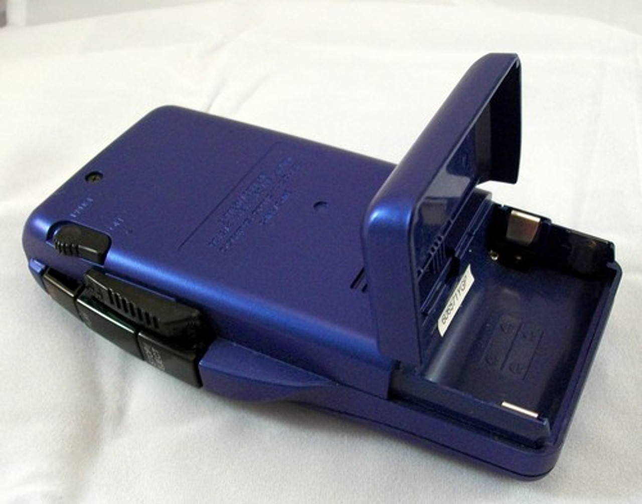 Olympus Pearlcorder S702 Handheld Microcassette Voice Recorder battery compartment