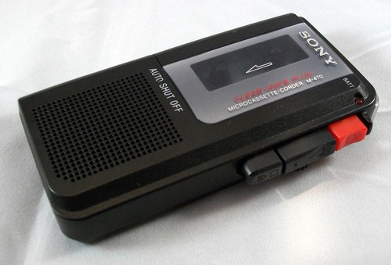 Sony M-470 Microcassette Voice Recorder