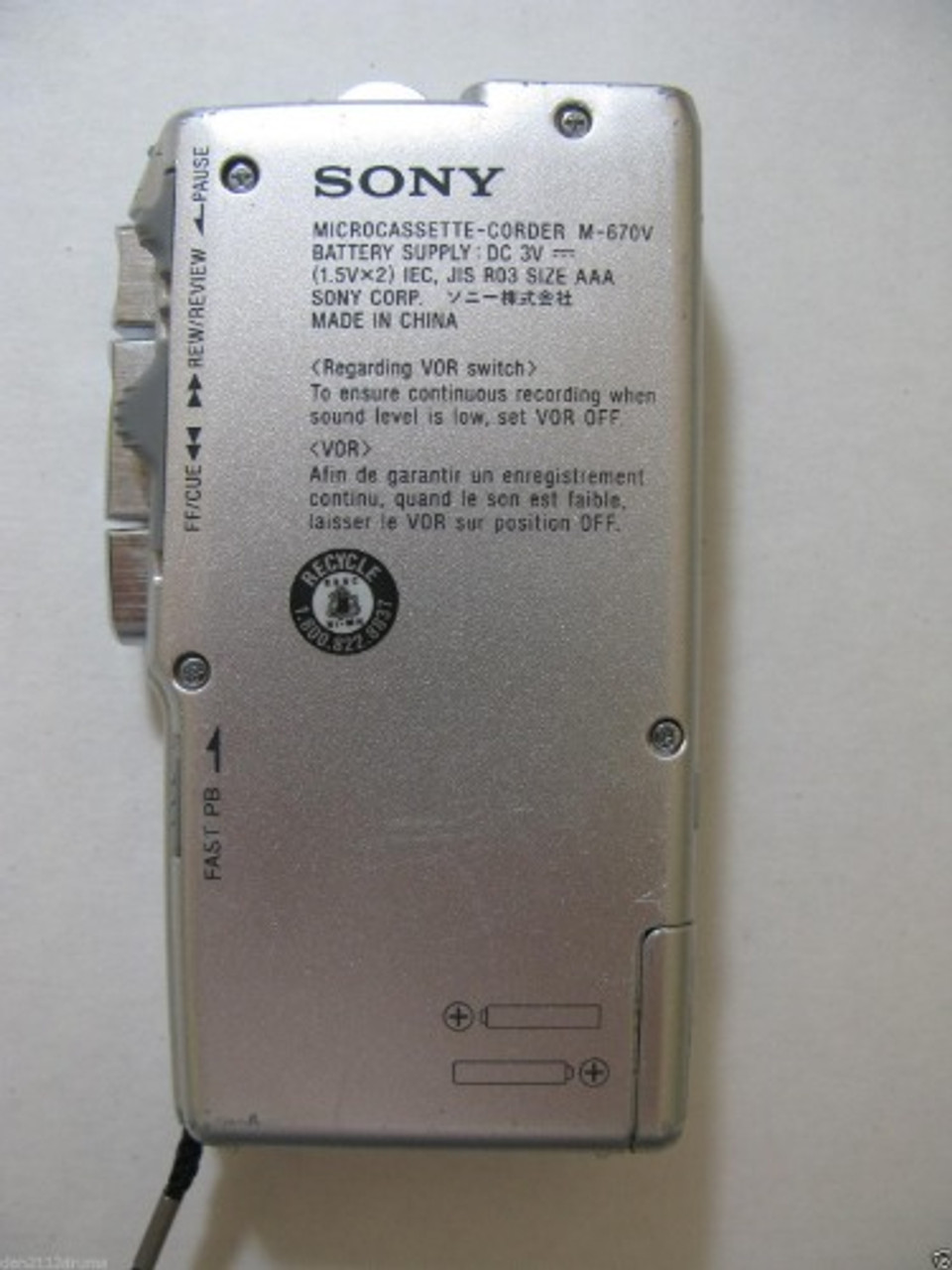 Sony M-670V Micro cassette Handheld Voice Recorder