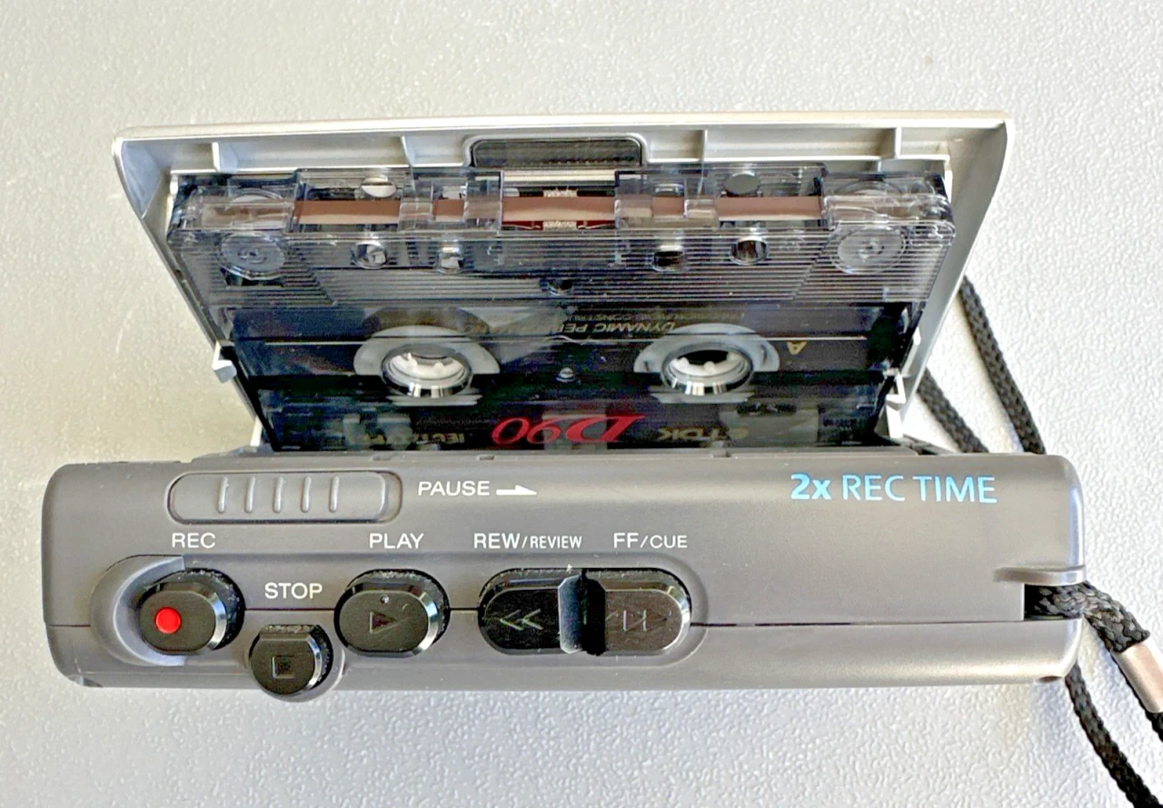 Sony TCM-400DV Pressman Standard Cassette Recorder