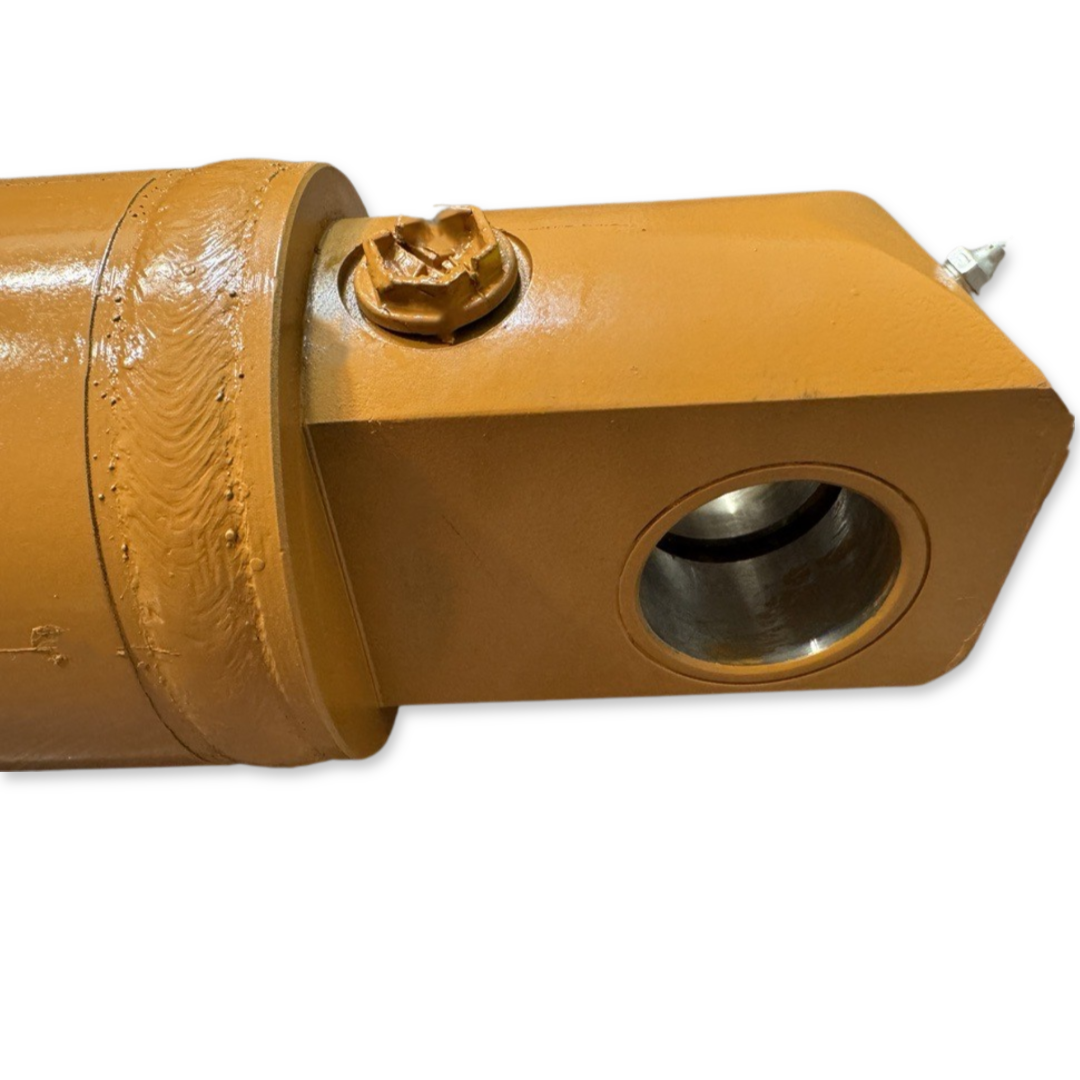 Case Backhoe Dipper/Crowd Cylinder for 580L, 580M Broken Tractor