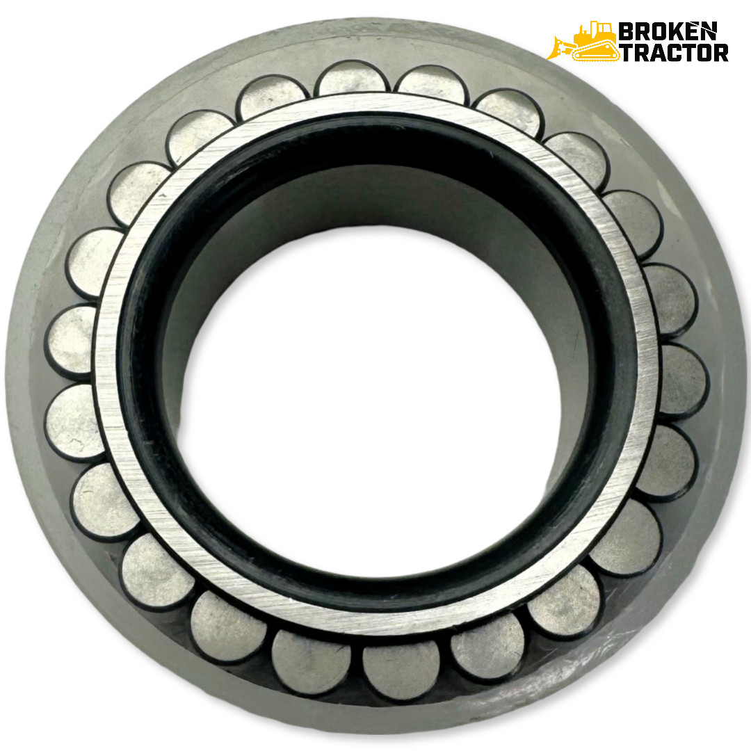 John Deere Backhoe Front Axle Hub Bearing | Broken Tractor