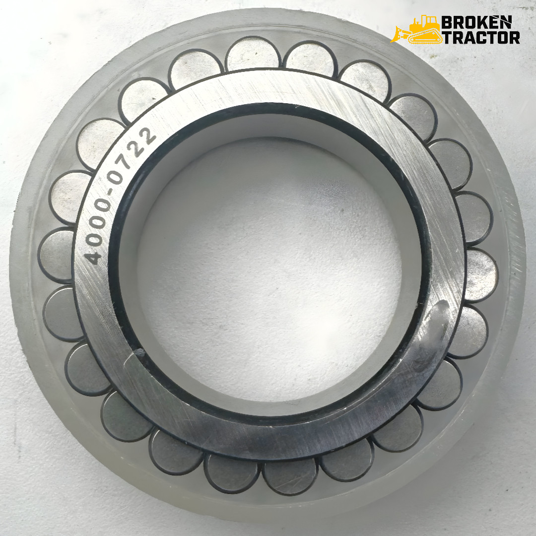 John Deere Backhoe Front Axle Hub Bearing | Broken Tractor